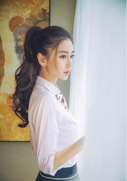 圈内爆料吕小雨是谁,吕小雨，娱乐圈新晋小花背后的故事