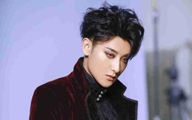 圈内爆料杨紫吴磊,圈内爆料引热议