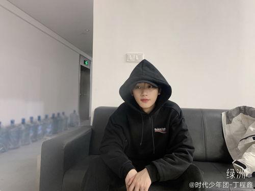 川渝男明星爆料新闻